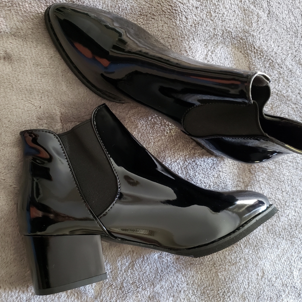 Patent Bootie NWOT